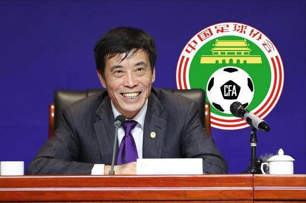 在第64届柏林 《一杯上路》发布王家卫专属导语 分享独特见解 2023-03-29 由王家卫监制，泰国导演纳塔吾·彭皮里亚（代表作《天才枪手》）执导的电影《一杯上路》3月29日预售正式开启，并即将于4月1日全国上映。